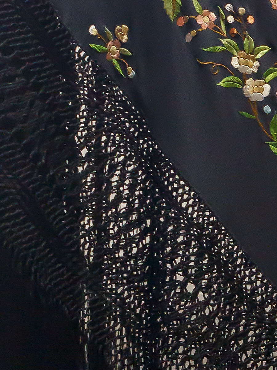 Mantón de Manila bordado a mano de seda natural G514 - Imagen 3