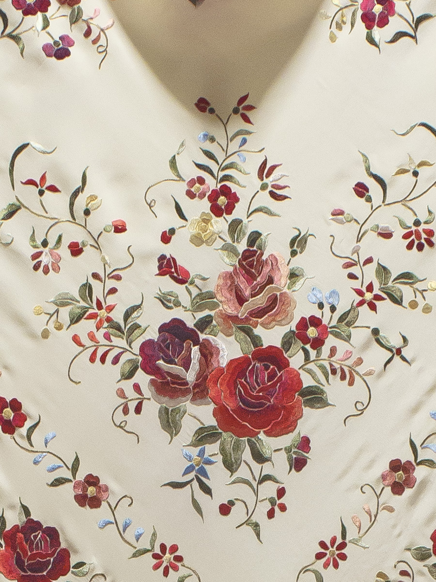 Mantón de Manila bordado a mano de seda natural G340 - Imagen 3