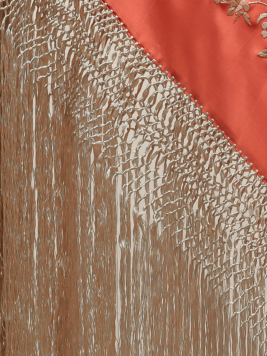 Mantón de Manila bordado a mano de seda natural MD36 - Imagen 3