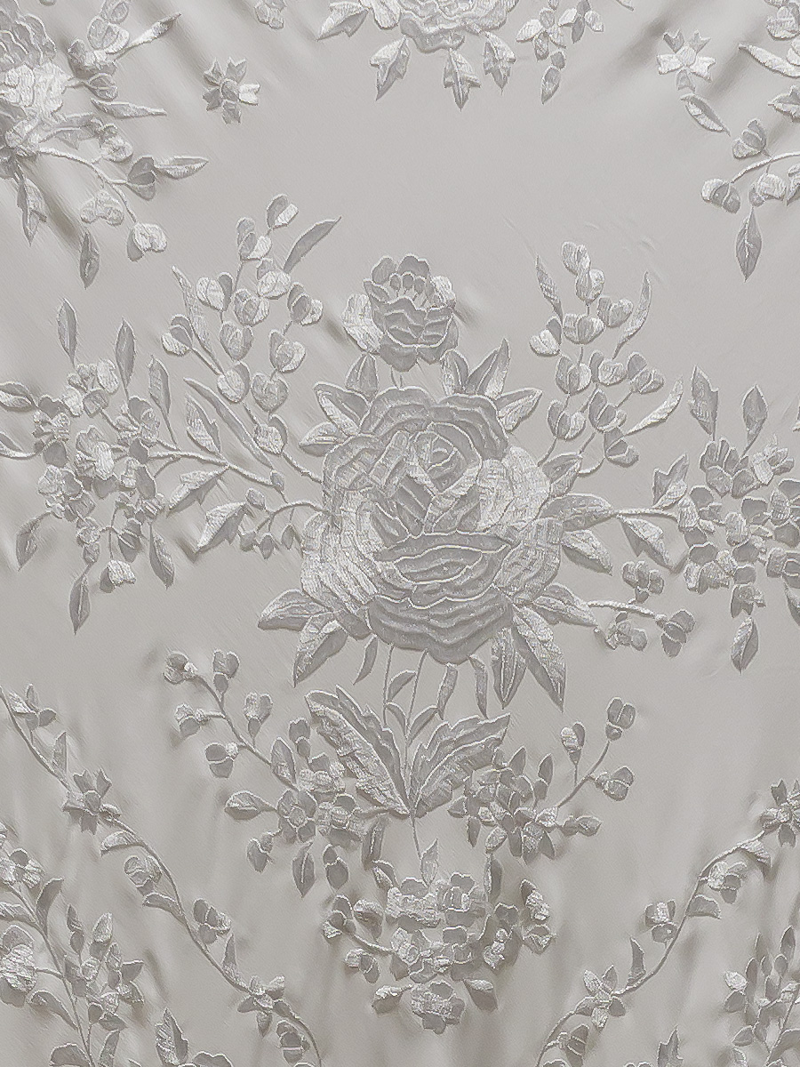 Mantón de Manila bordado a mano de seda natural G670 - Imagen 2