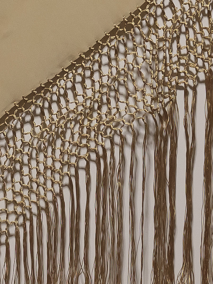 MANTONCILLO SEDA NATURAL BORDADO A MANO PM14 - Imagen 3