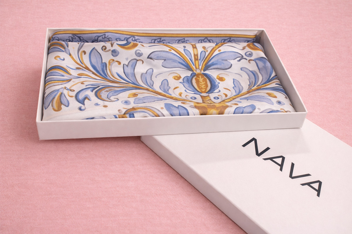 Pañuelo de seda estampado cerámica arbol tricolor - Imagen 2